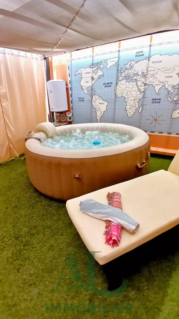 appartement avec terrasse et jaccuzi