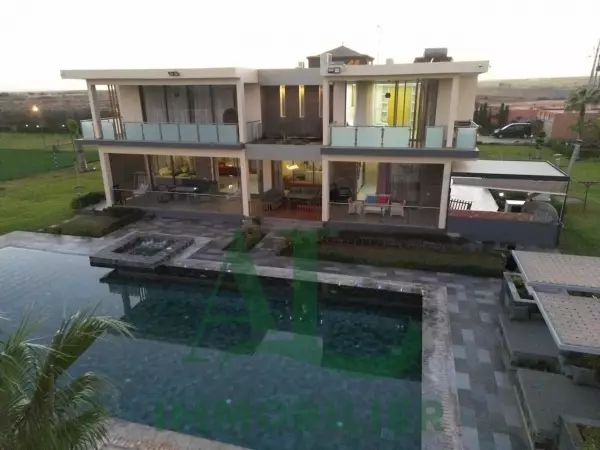 Superbe villa à Issen